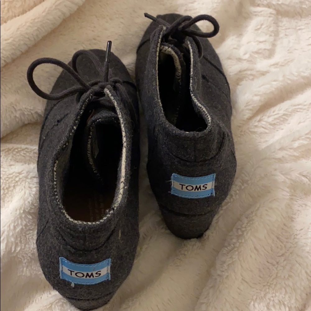 TOMS BOOTIES